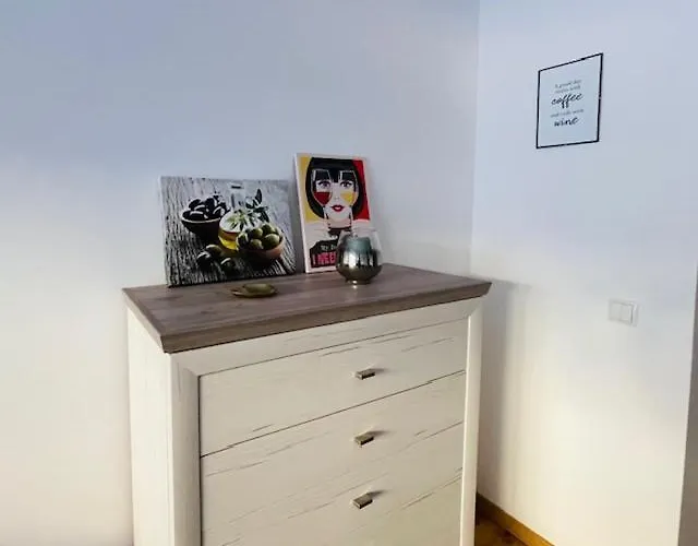 Zentrales City-apartment Mit Stil Naehe Stadthalle غراتس